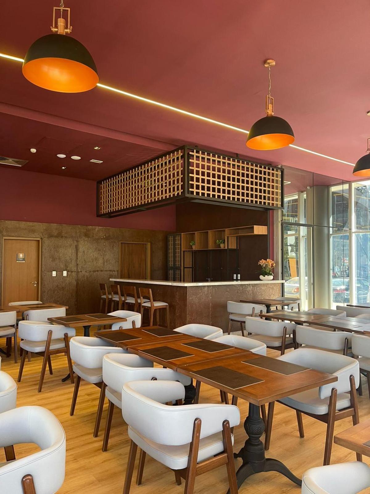 Tryp By Wyndham Brasilia Nacoes Hotel Exterior photo